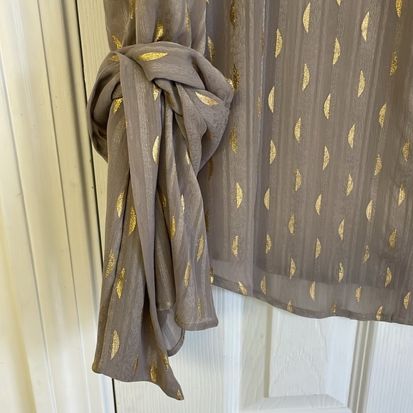 BANANA REPUBLIC Holiday top Taupe Gold w Ties Dillon shirt blouse , SZ L - Picture 5 of 8